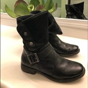 BareTraps Shakira Black Boots